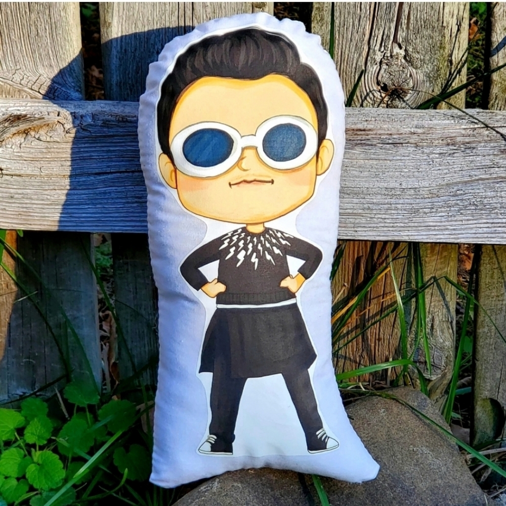 Schitt's Creek David Pillow Pal. New.